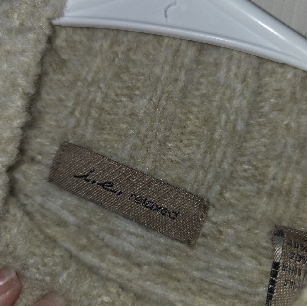 Merino Blend Cozy Cream and Brown Patterned Sweater Womens Size Medium - Picture 6 of 7